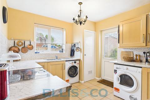 3 bedroom semi-detached house for sale, Hopgarden Road, Tonbridge, Kent, TN10