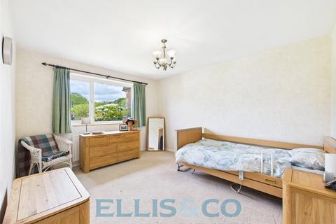3 bedroom semi-detached house for sale, Hopgarden Road, Tonbridge, Kent, TN10