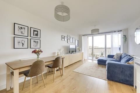 1 bedroom flat for sale, Adenmore Road, Catford, London, SE6