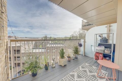 1 bedroom flat for sale, Adenmore Road, Catford, London, SE6