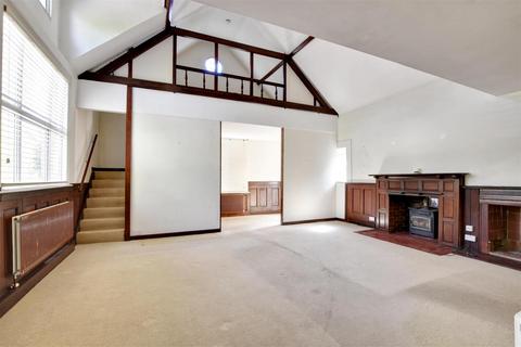 2 bedroom detached house for sale, Main Street, Peasmarsh