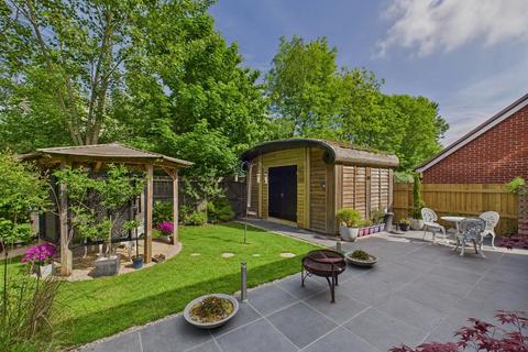 4 bedroom detached house for sale, Randell Road, Malvern