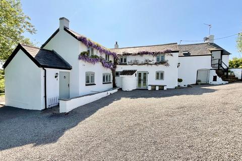 undefined, Kingcoed, Usk NP15