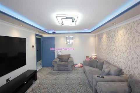 74 Meeson Road, London, E15 4AP