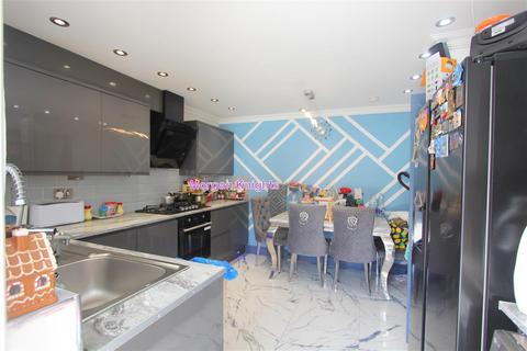 74 Meeson Road, London, E15 4AP