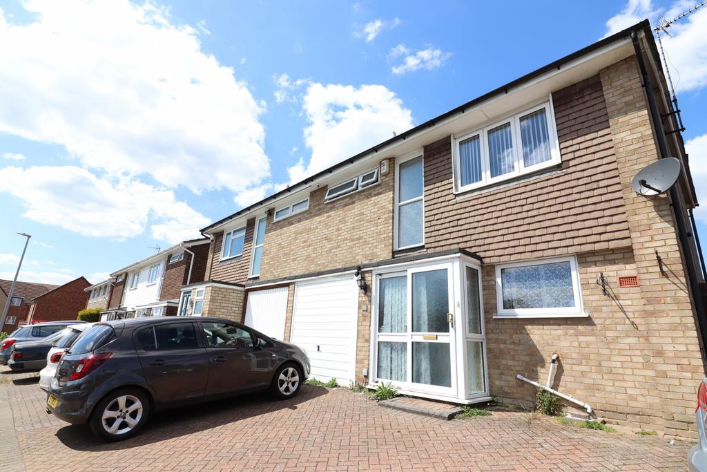 3 Bedroom Semi-Detached for Rent