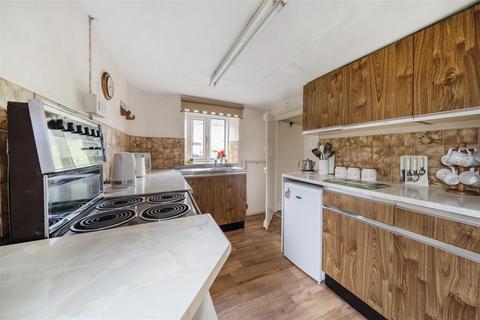 3 bedroom detached house for sale, Waddicombe
