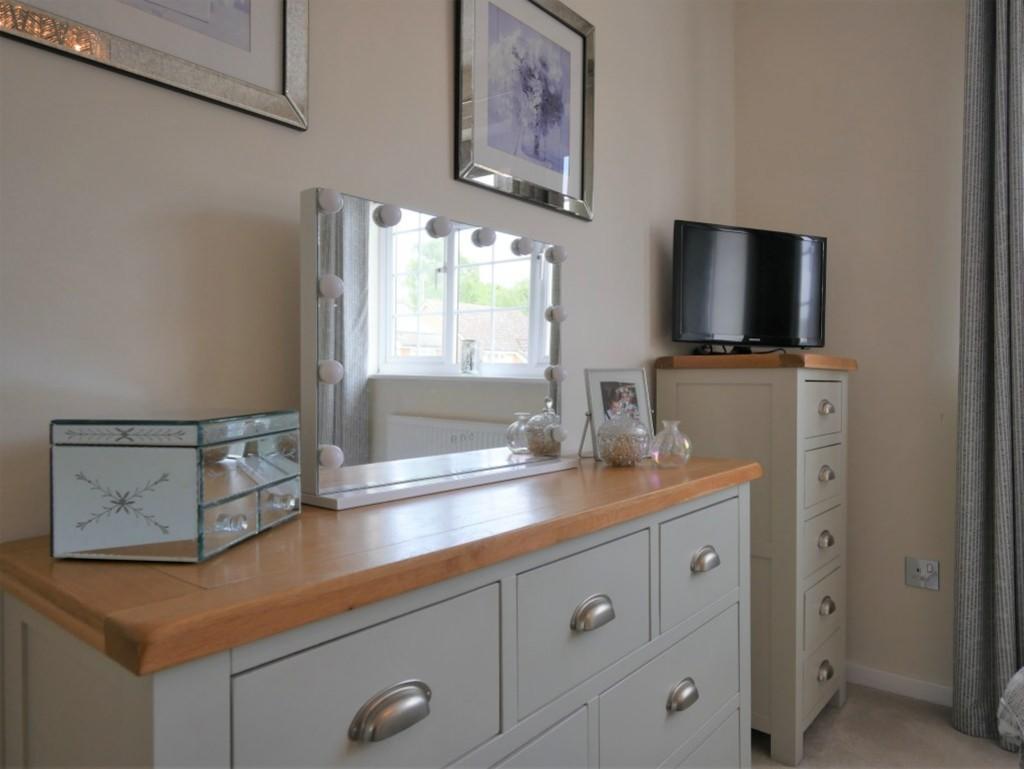 Bedroom1 3