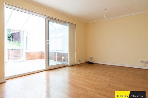 3 bedroom semi-detached house to rent, Anita Croft, Birmingham B23