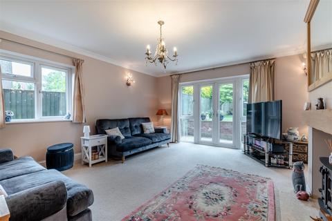 5 bedroom detached house for sale, Cherrywood Court, Tuffley, Gloucester