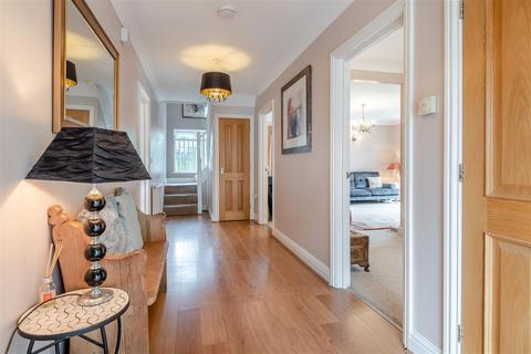 5 bedroom detached house for sale, Cherrywood Court, Tuffley, Gloucester