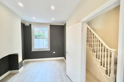 16 Third Avenue, London, W10 4RT