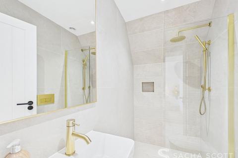 64 High Beeches, Banstead, SM7 1NB