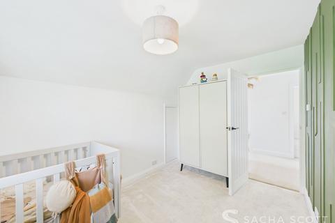 64 High Beeches, Banstead, SM7 1NB