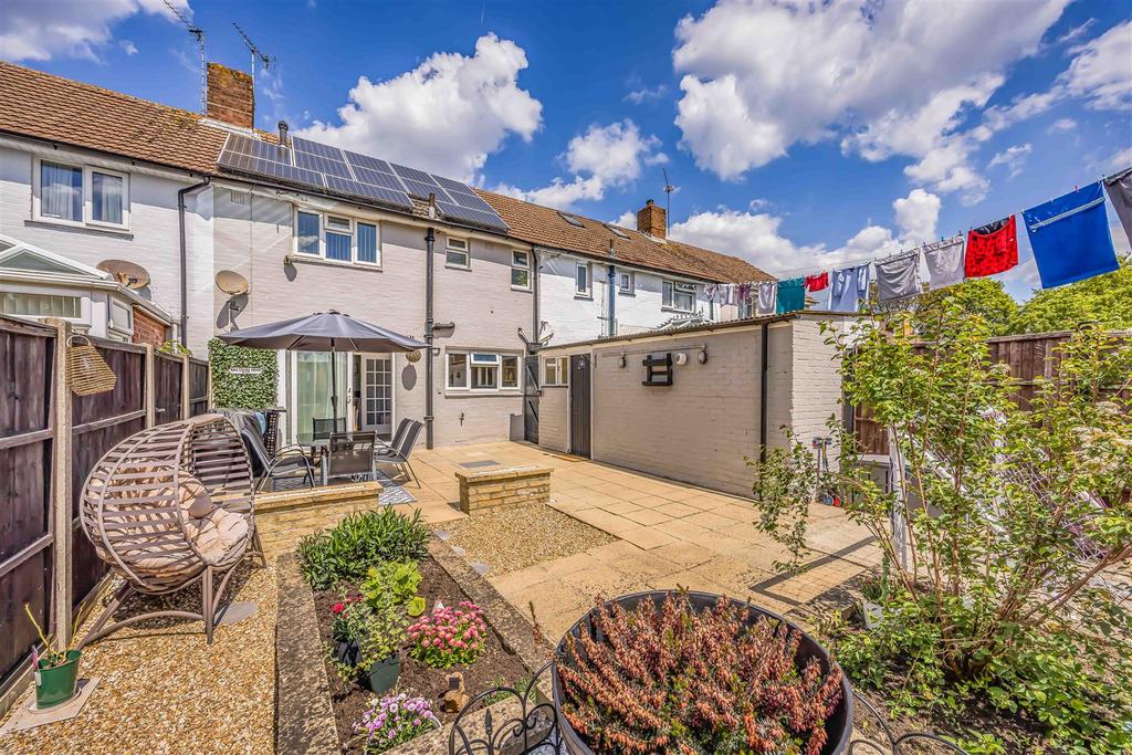 33 Billy Lawn Avenue, Havant-Small-Portico Marketin