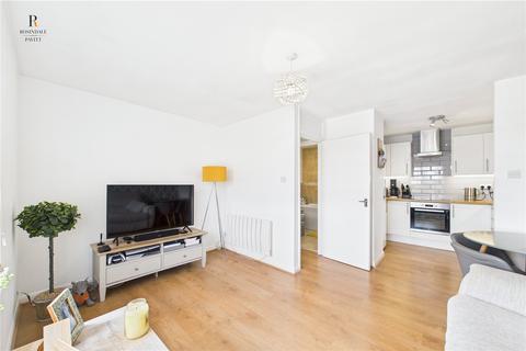 17 Groveside Close, Carshalton, SM5 2EQ