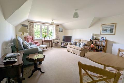 2 bedroom apartment for sale, St Giles Lodge, Shipbourne Road, Tonbridge, TN10 3DJ