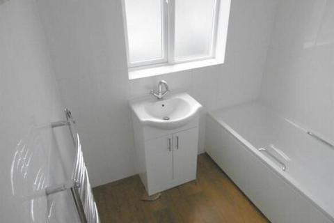 1 bedroom in a house share to rent, The Broadway, Greenford, Greater London