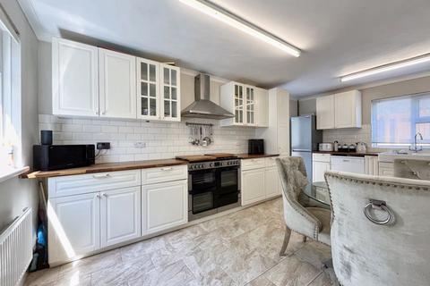 1 Bryncatwg, Neath, SA10 8BG