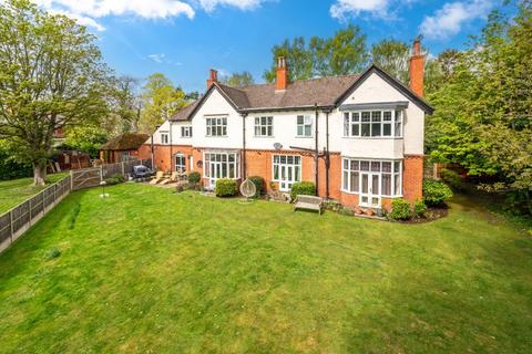 undefined, Raftsund, Cromwell Avenue, Woodhall Spa
