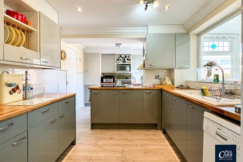 25 Falcon Close, Walsall, WS6 7LJ