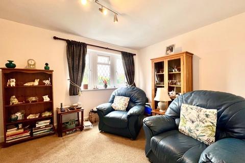 17 Cherry Tree Court, Calne, SN11 9ES