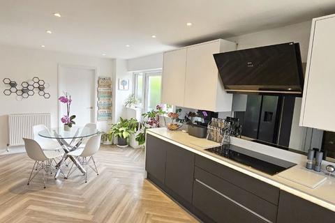 6 Wells Close, Cheshunt, Waltham Cross, EN7 6WT