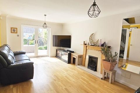 6 Wells Close, Cheshunt, Waltham Cross, EN7 6WT