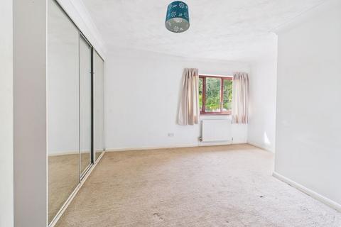 3 bedroom bungalow for sale, Heather Lane, Hayle - Spacious and detached