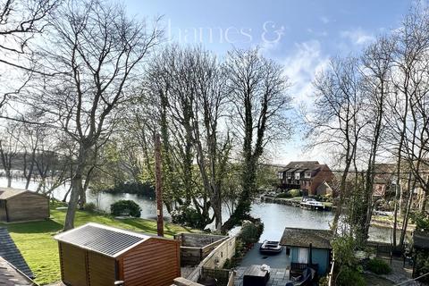 3 bedroom cottage for sale, Temple Lane, Marlow SL7