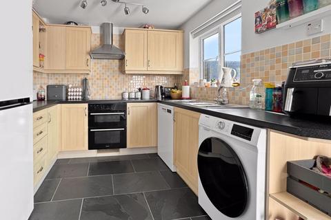3 bedroom semi-detached house for sale, Osborne Chase, Cowes PO31