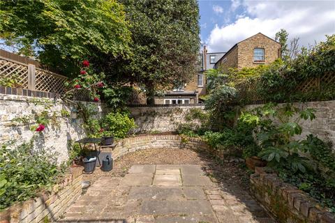 3 bedroom terraced house to rent, Peterborough Road, London, SW6