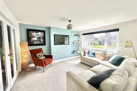 undefined, Linden Close, Cheshire WA13