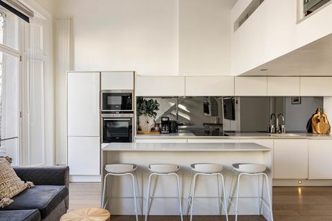 2 bedroom apartment to rent, London W2