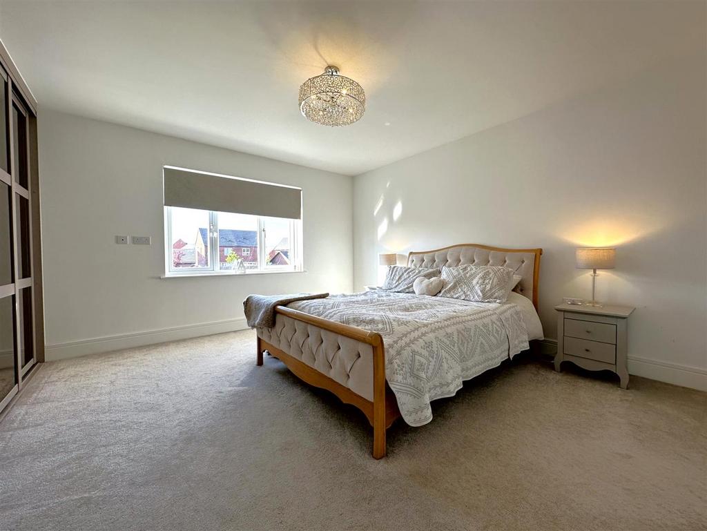 Master Bedroom 163