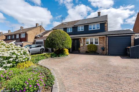 8 Candale Close, Dunstable, LU6 3PE