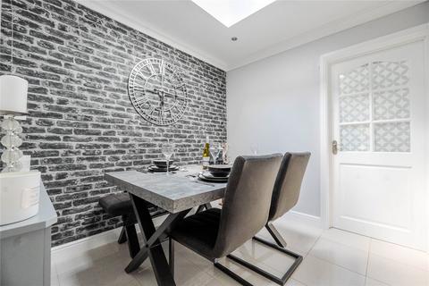 8 Candale Close, Dunstable, LU6 3PE