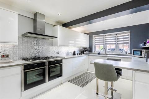 8 Candale Close, Dunstable, LU6 3PE