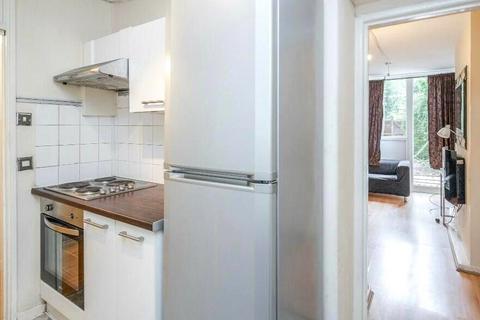 4 bedroom apartment to rent, Dorset Road, London SW8