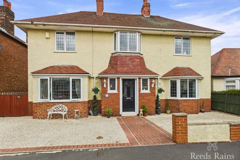 Seventh Avenue, East Riding of Yorkshire YO15