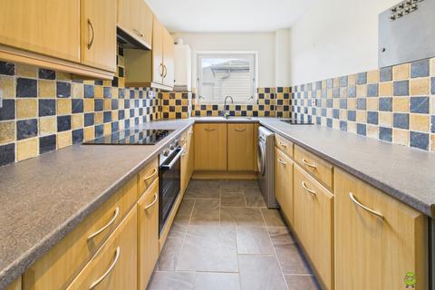 2 bedroom apartment to rent, Flat 8 Louise Court, 11 Devonshire Road, Bexleyheath
