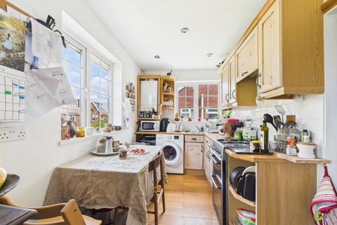2 bedroom maisonette for sale, Tyeshurst Close, London, SE2