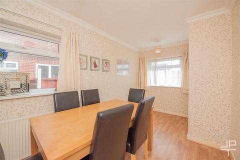 4 bedroom semi-detached house for sale, Kenilworth Road, Warrington WA3
