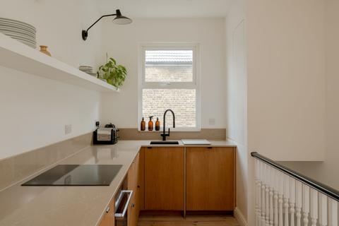 285 Francis Road, London, E10 6NW