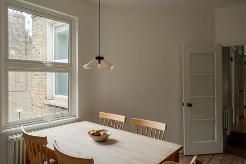 285 Francis Road, London, E10 6NW