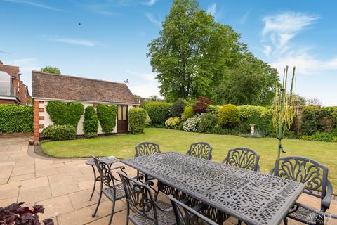 3 bedroom detached bungalow for sale, Rectory Road, Orsett