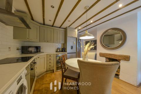 2 Burr Close, London Colney, St Albans, AL2 1RD