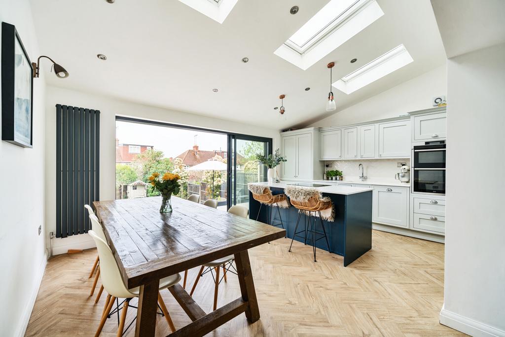 Kitchen/Dining