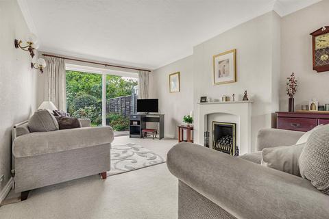 3 bedroom semi-detached bungalow for sale, Lincoln Way, Harlington