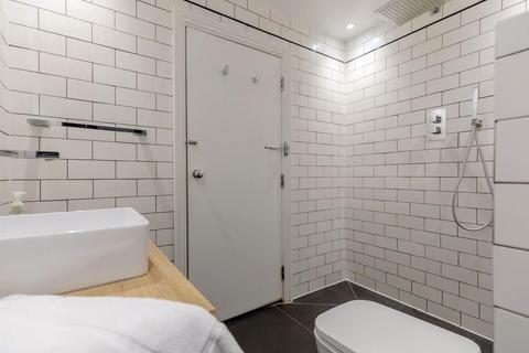 15 Stoke Place, London, NW10 6EH